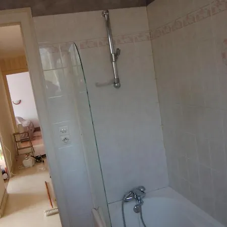 Гостевой дом Chambre D'hotes Au Milieu Des Vignes 3*